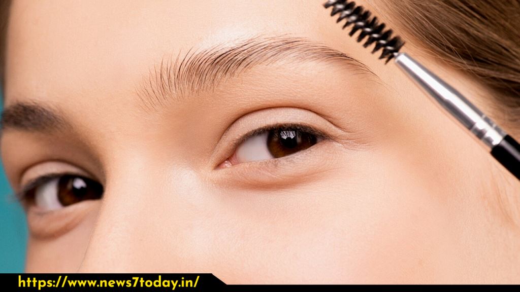 4 Perfect Eyebrow Shape Ideas For Round Face Shapes